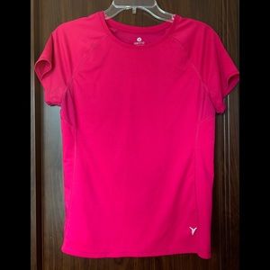 Short sleeve workout top